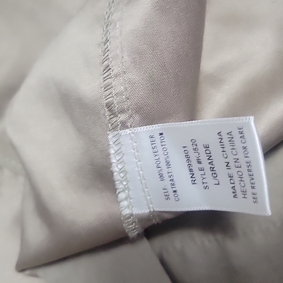 Event Trench Coat, Large - Picture 9 of 17